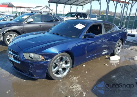 2013 Dodge Charger Sxt z USA, uszkodzony, nr VIN 2C3CDXHG9DH730877